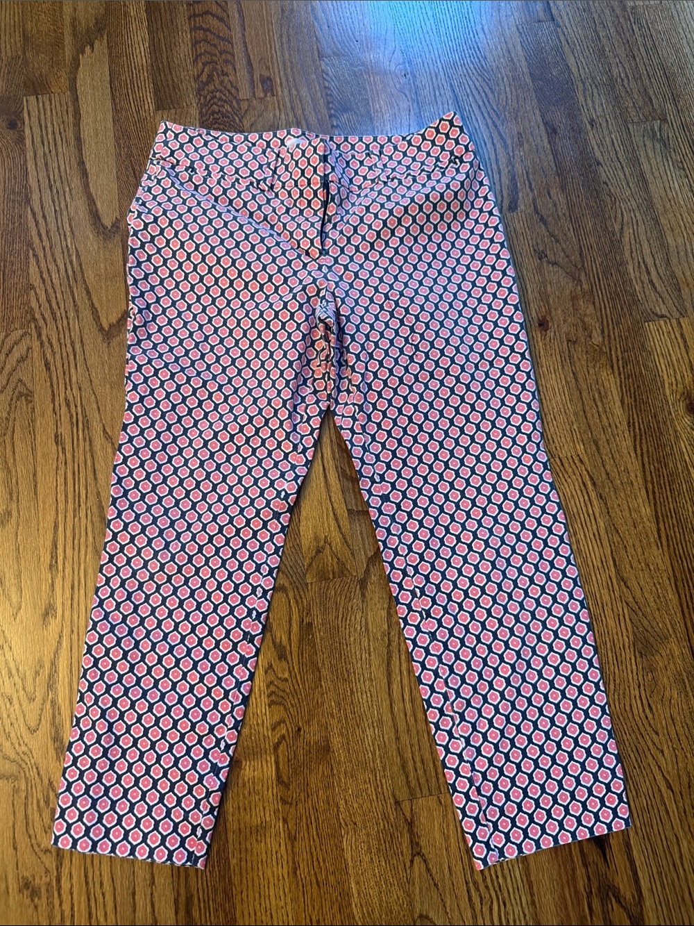 LOFT Lady’s Pink & Navy Geometric Print Cropped Pants